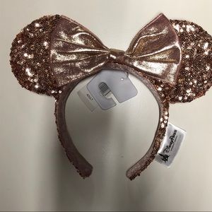Rose gold Minnie Mouse ears